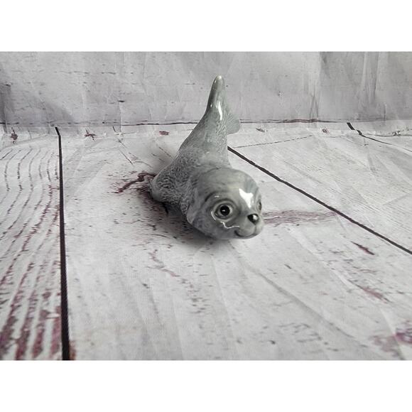 Vintage Seal Figurine Paperweight Glossy Finish - Picture 2 of 5